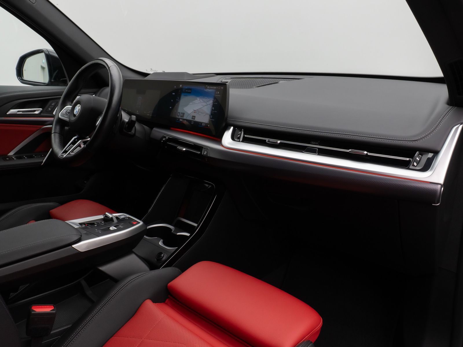 Fahrzeugabbildung BMW X1 xD23i M Sport 360°HUD DAB H/K AHK Komfort 19"
