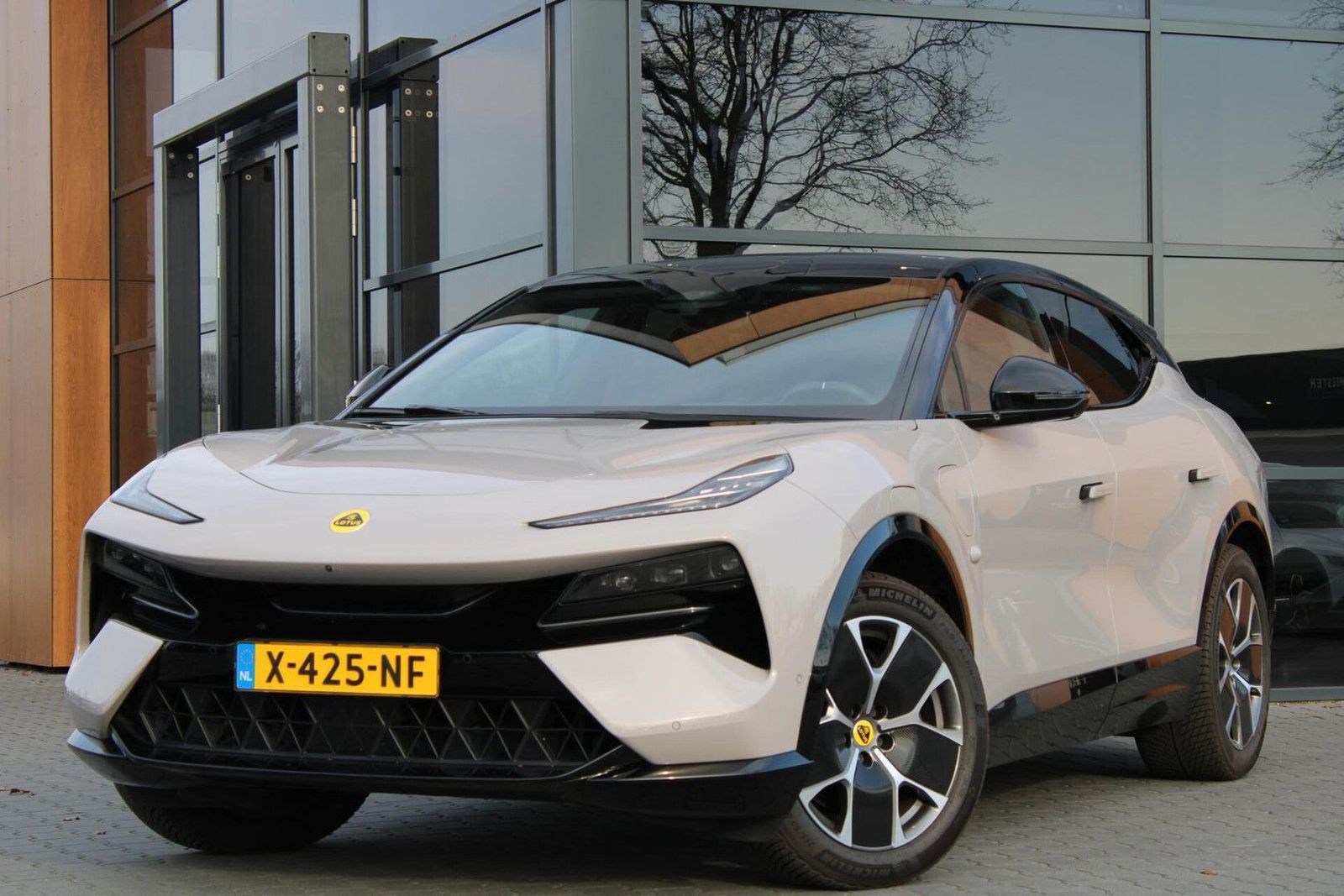 LOTUS Eletre