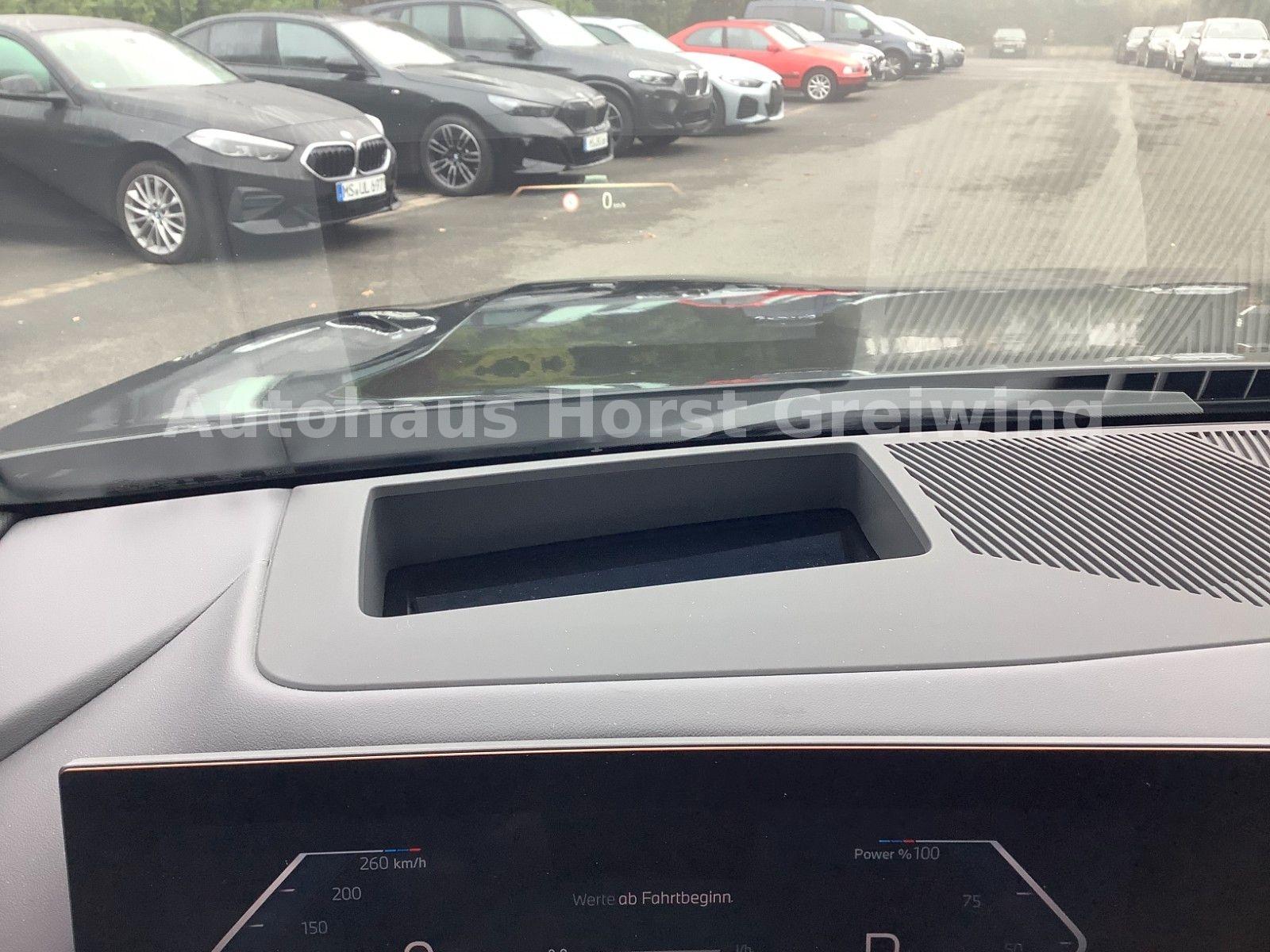 BMW 520d Tour xD M Sport Pro Pano HUD AHK 360° ACC
