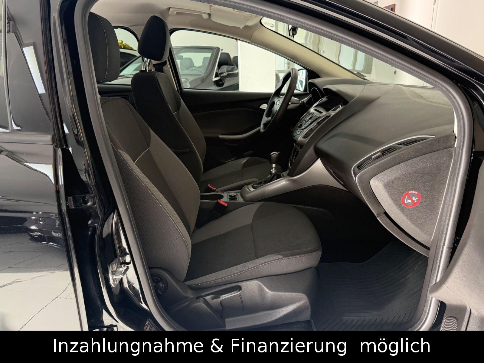 Ford Focus 2014 — photo 13