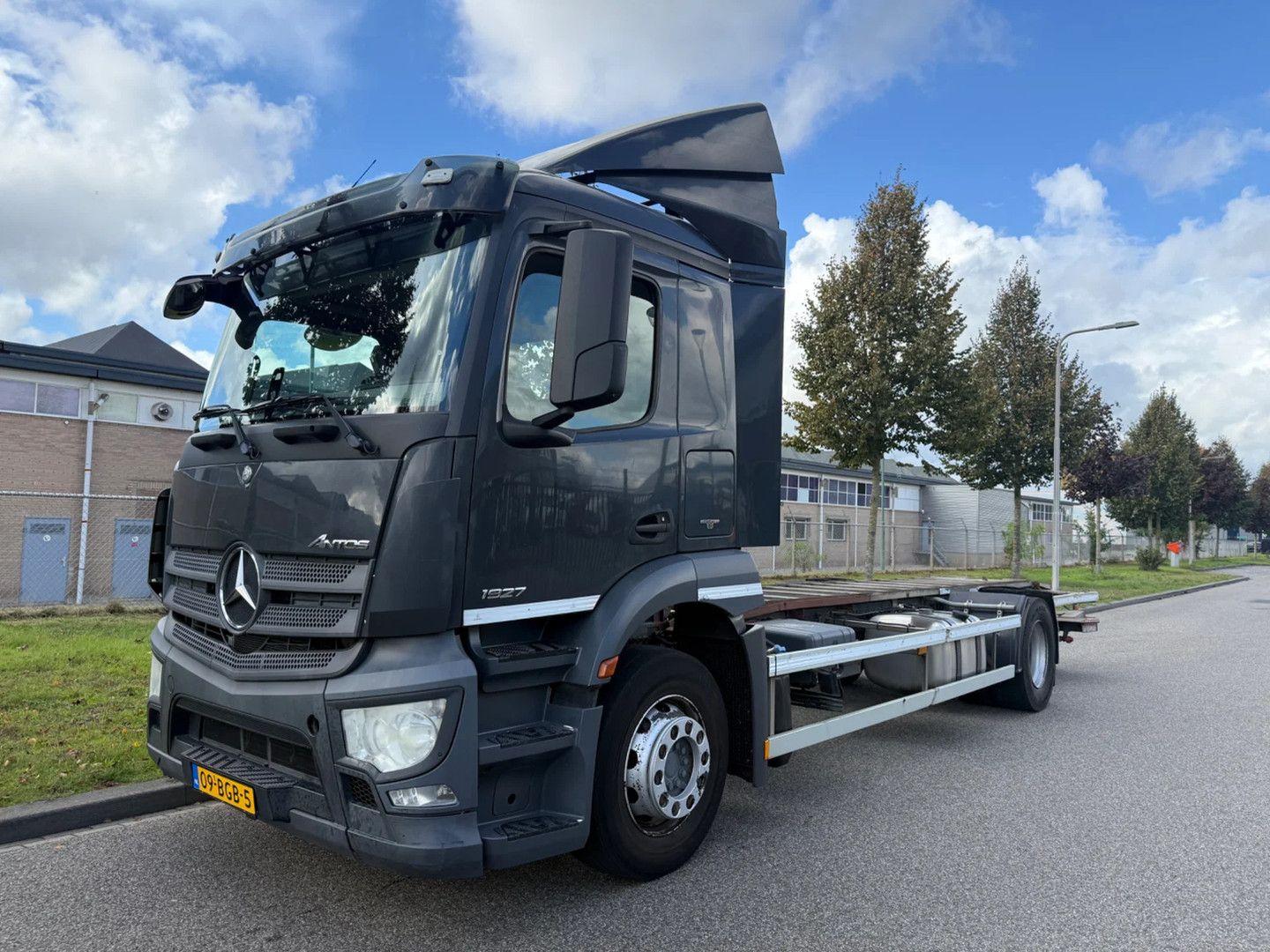 Mercedes-Benz Antos 1827 2015 euro 6