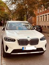 BMW X3 xDrive20i HUD+Laserlicht+Panoramadach - BMW X3: Panoramadach
