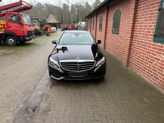 Mercedes-Benz C 250 d 4M Avantgarde Distronic Schiebedach LED