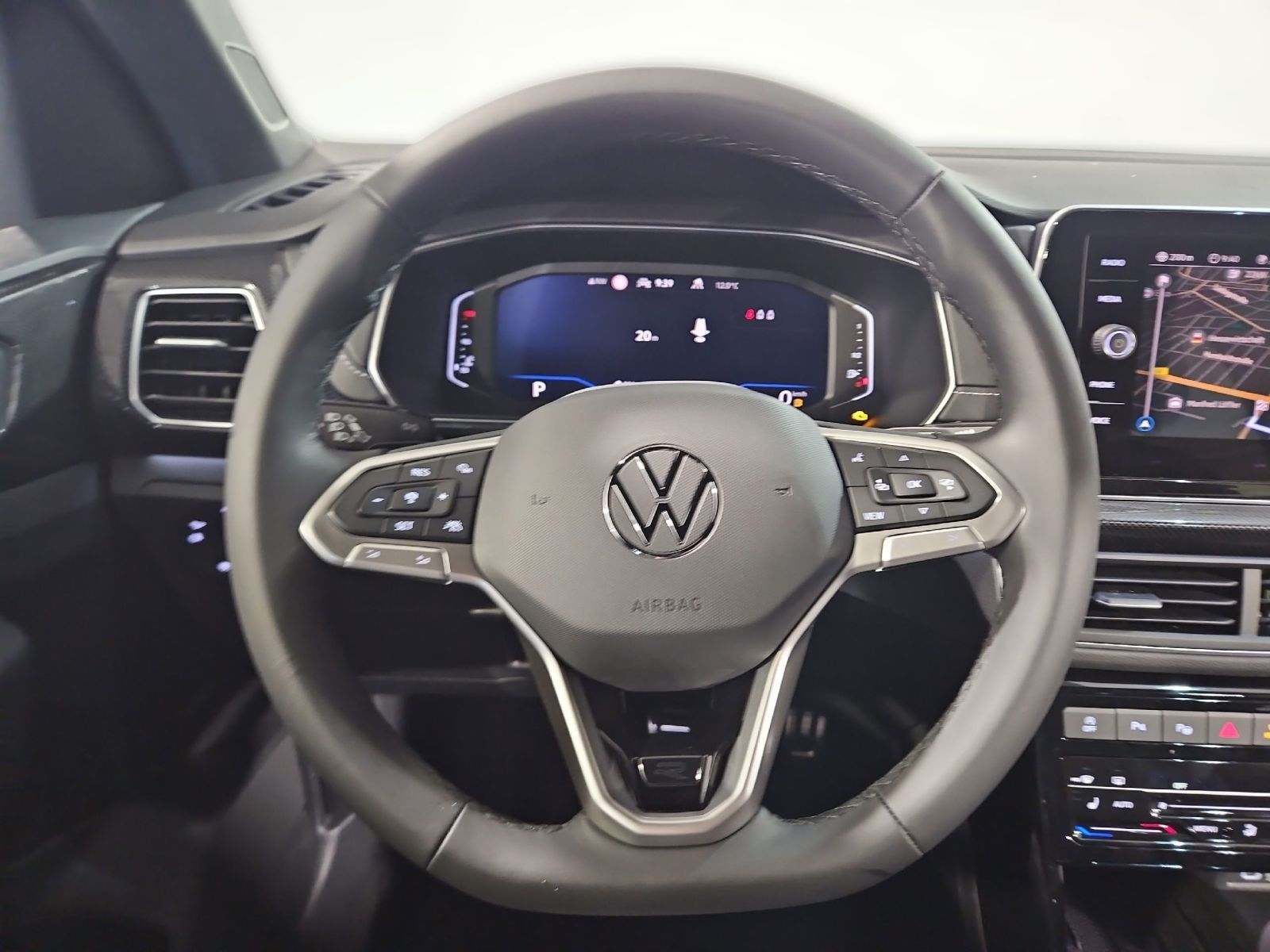 Volkswagen T-Cross - Bild 12