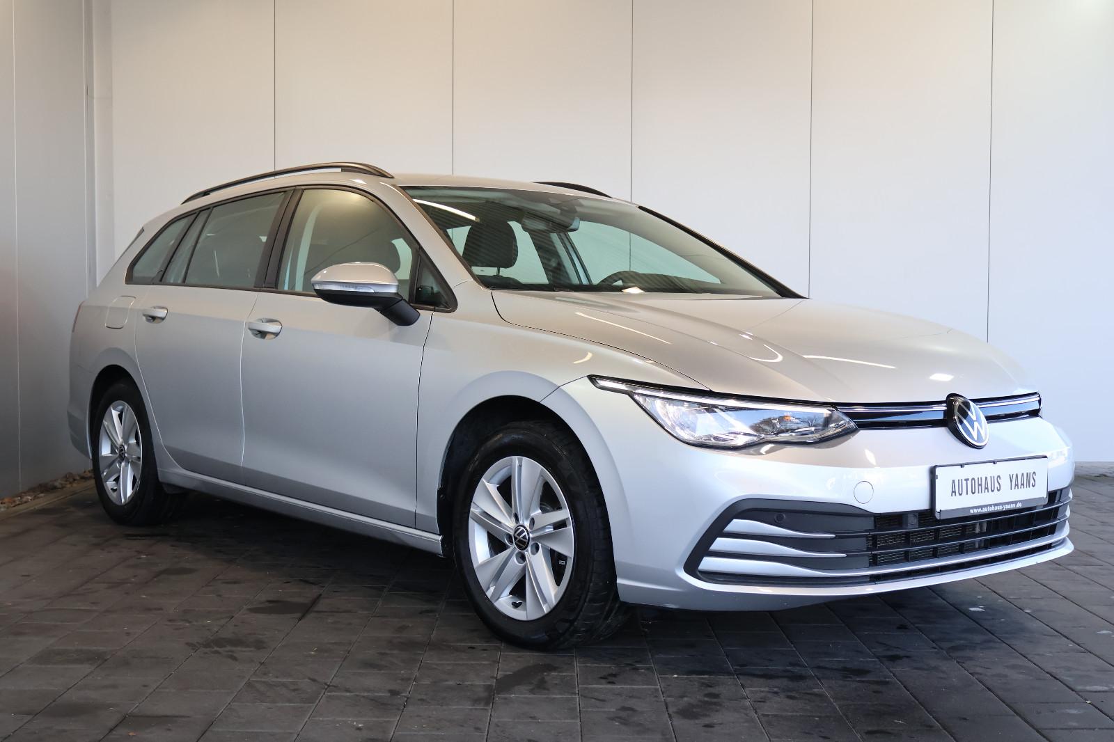 Volkswagen Golf VIII 2.0 TDI Life AID+ACC+LED+AMBIENT+AHK
