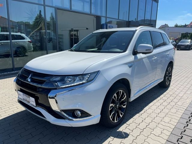 Fahrzeugabbildung Mitsubishi Outlander PHEV Top 4WD 360° AHK Leder DAB Schieb