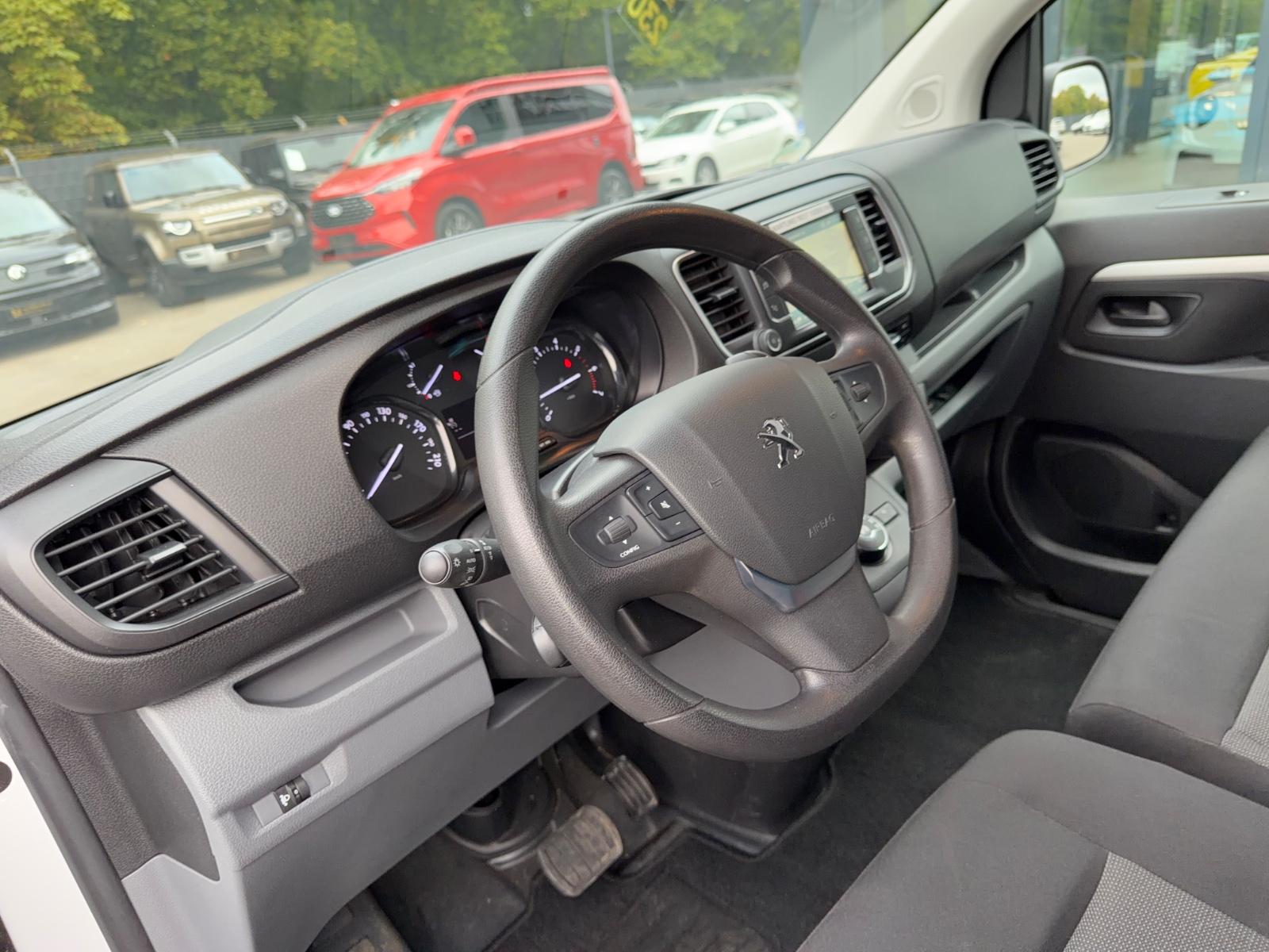 Peugeot EXPERT KASTEN PREMIUM TWINCAB EDTION L3*6.SITZER