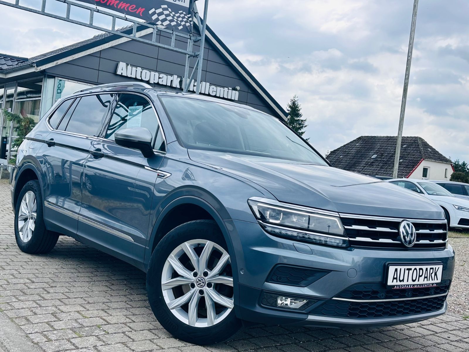 VW Tiguan Allspace Highline 4Motion*DSG*AHK*NAVI*