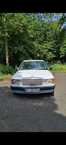 Mercedes-Benz 190