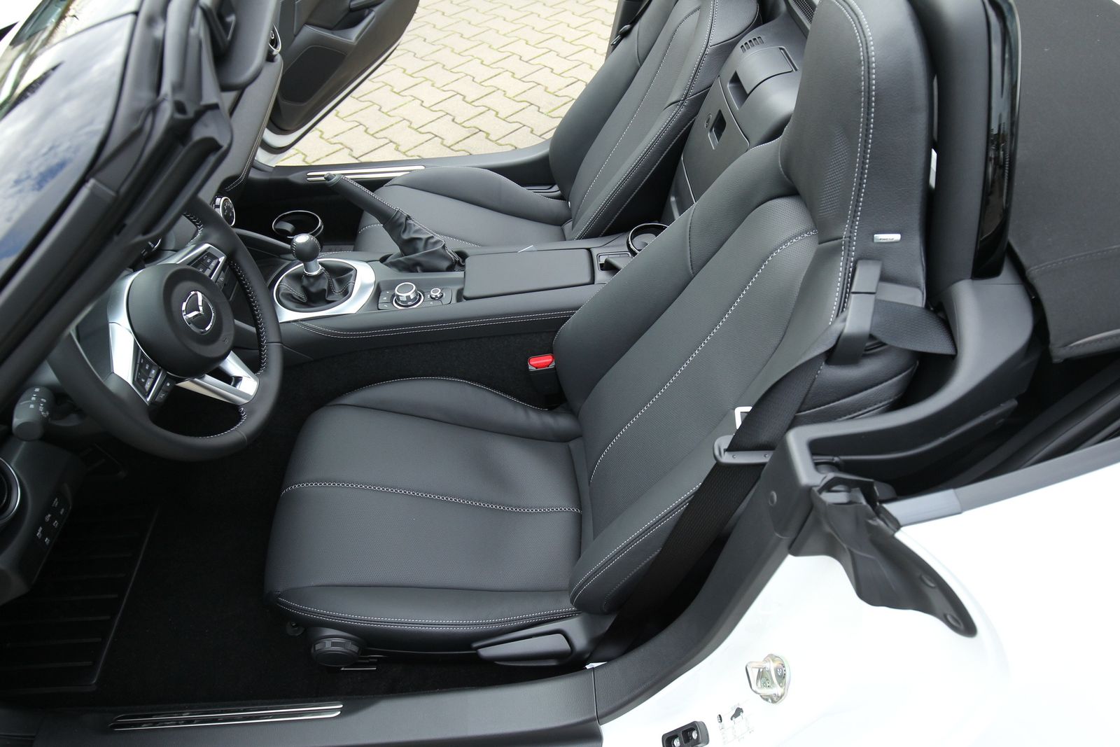 Mazda MX-5 - Bild 11