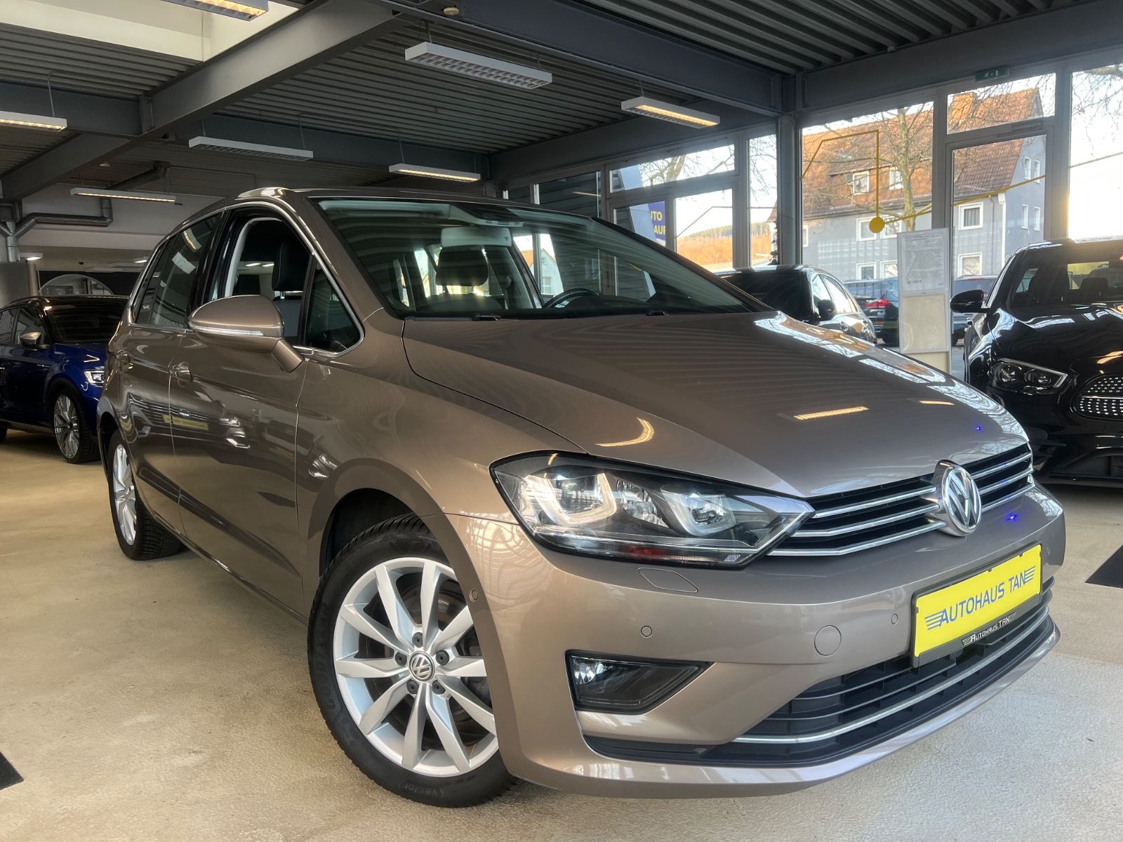 Fahrzeugabbildung Volkswagen Golf Sportsvan 1.4 TSI DSG Highline