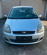 Ford Fiesta Mk6 Facelift  Ghia  TÜV Bis 1... - Ford Fiesta: Facelift