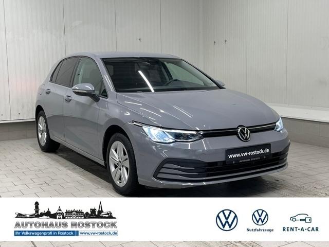 Volkswagen Golf VIII Life 1.0 eTSI DSG RFK NAVI ACC SHZ