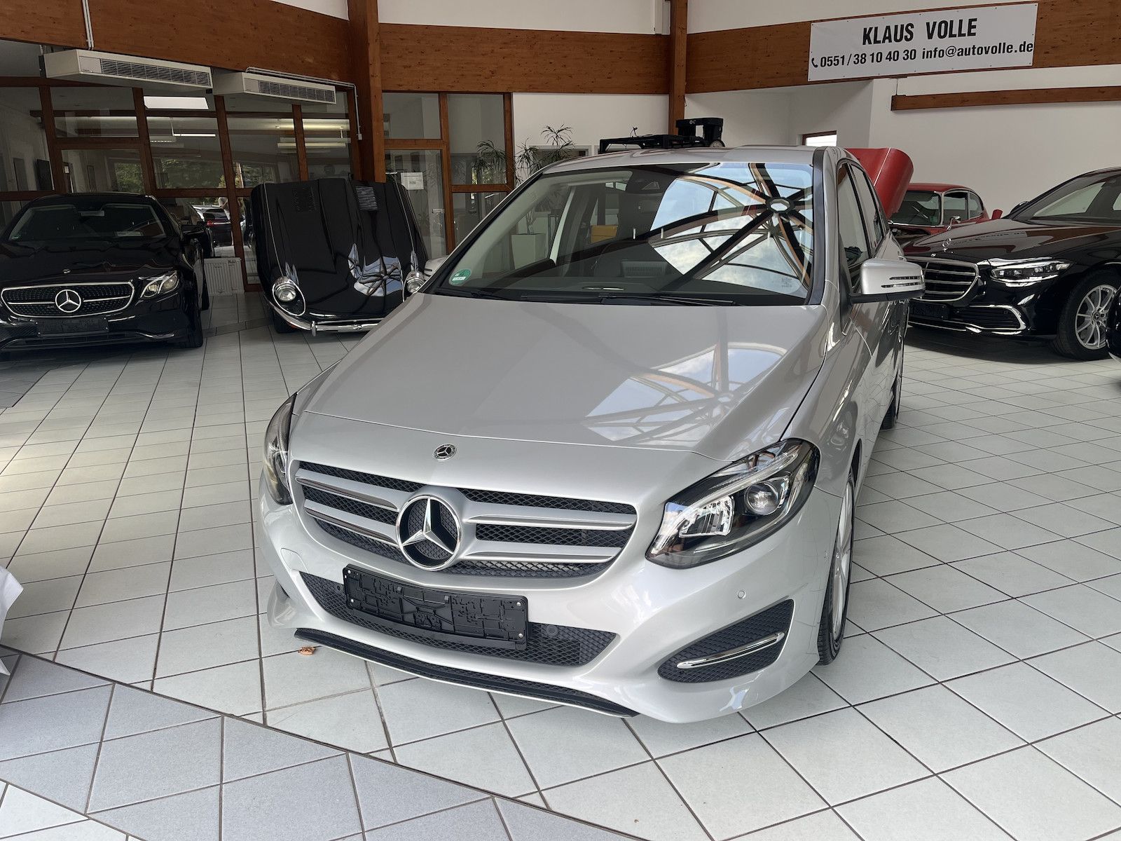 MERCEDES-BENZ B 220 d BlueEF.Urban 7G AHK SHZ Navi TOT LED 17Z