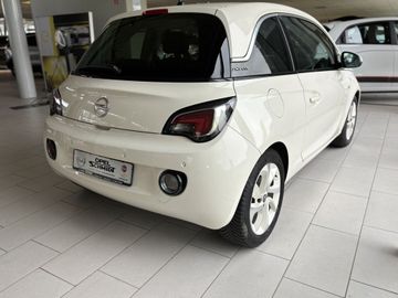 Fotografie des Opel Adam 1.4 Start/Stop Jam
