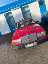 Mercedes-Benz 230