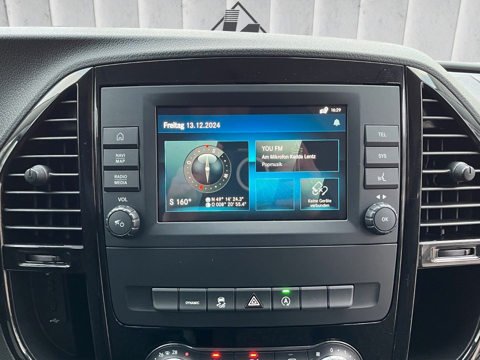 Fahrzeugabbildung Mercedes-Benz Vito 116 Tourer*9G-Automatik*PDC*Temp*9-Sitzer*
