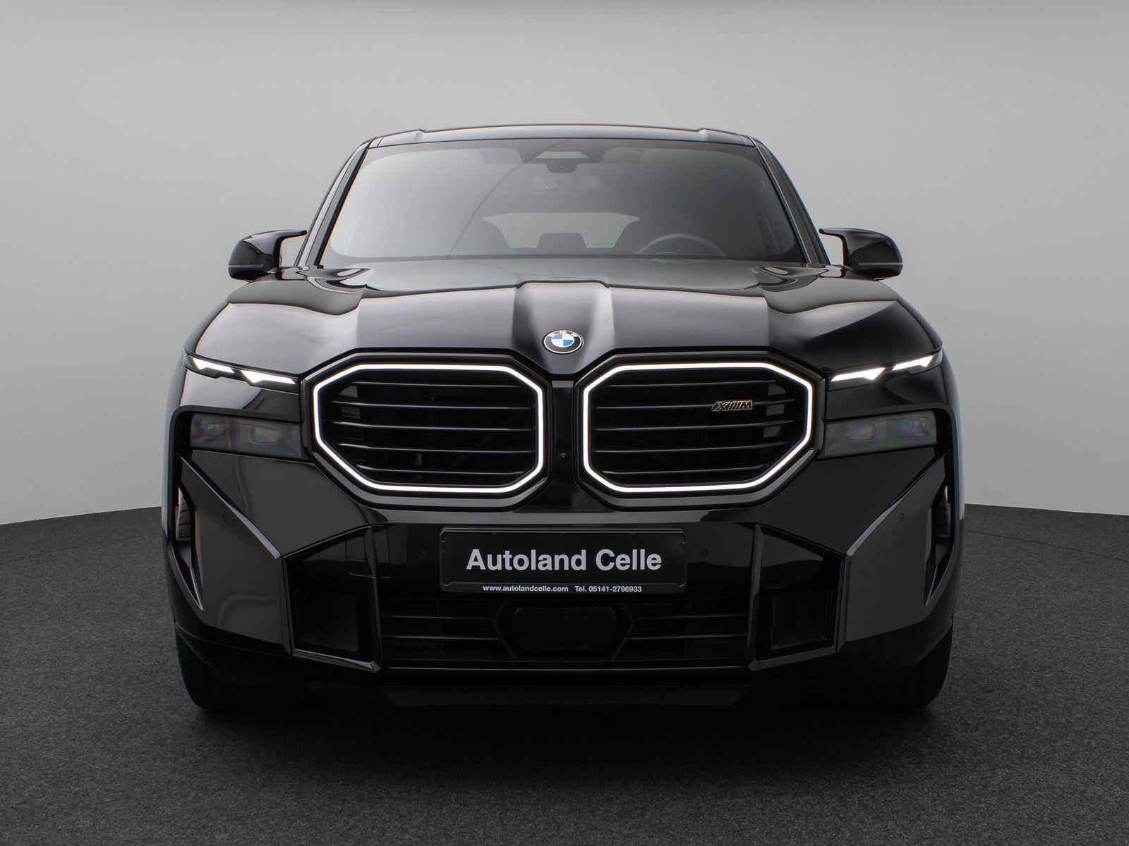 Fahrzeugabbildung BMW XM 360° HUD DAB B&W Massage SoftCl AHK 23Zoll