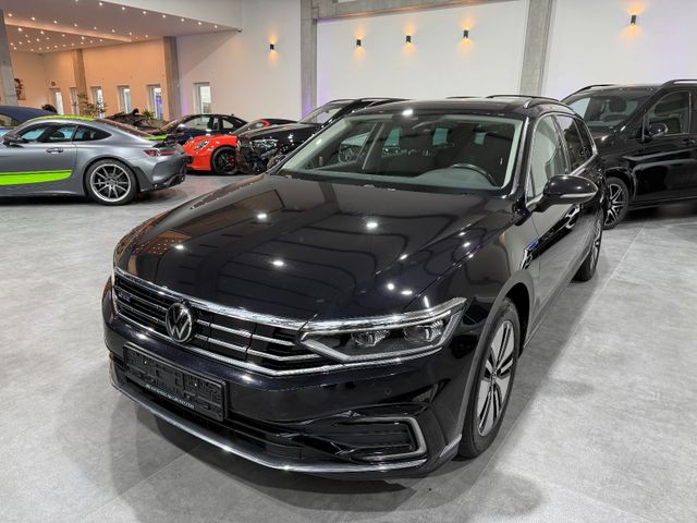 Volkswagen Passat Variant 1.4 TSI GTE*LED*Virtual*Massage*