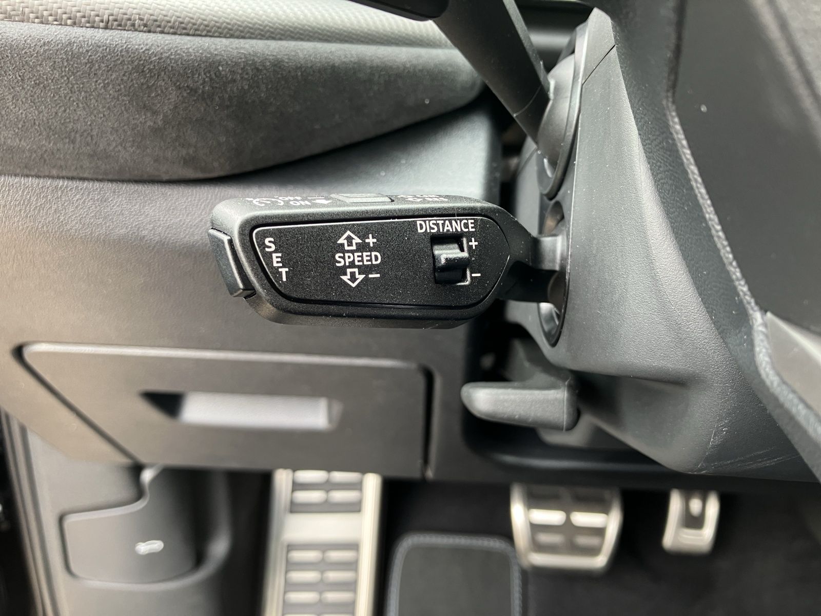 Fahrzeugabbildung Audi Q5 2.0 TDI quattro S line MATRIX AHZV ACC NAVI
