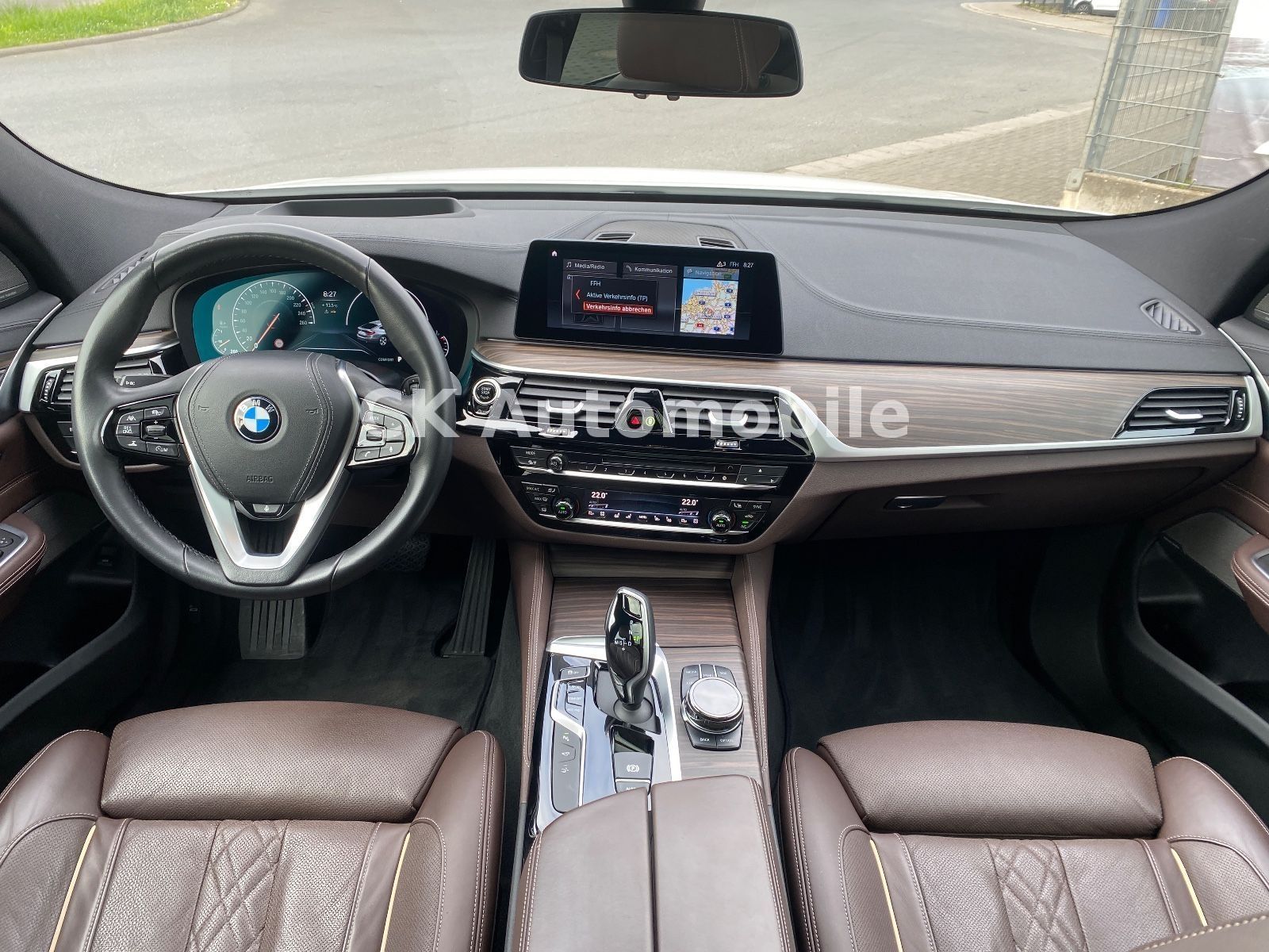 Fahrzeugabbildung BMW 640d GT xDrive Luxury Line/Navi/Head-Up/Pano/LED