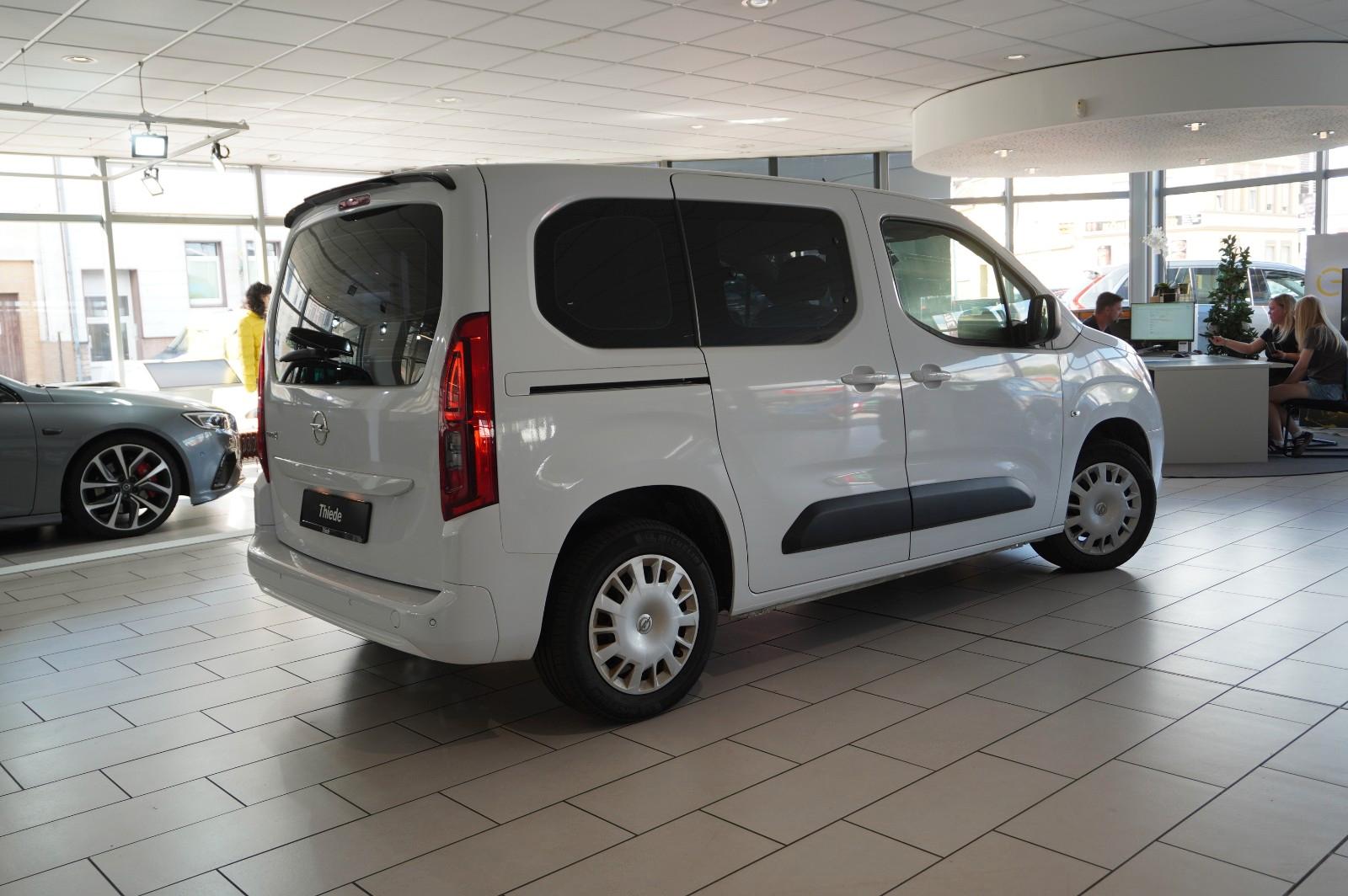 Opel Combo-e LIFE EDITION 11KW KLIMA/PDC/TEMP./DAB+