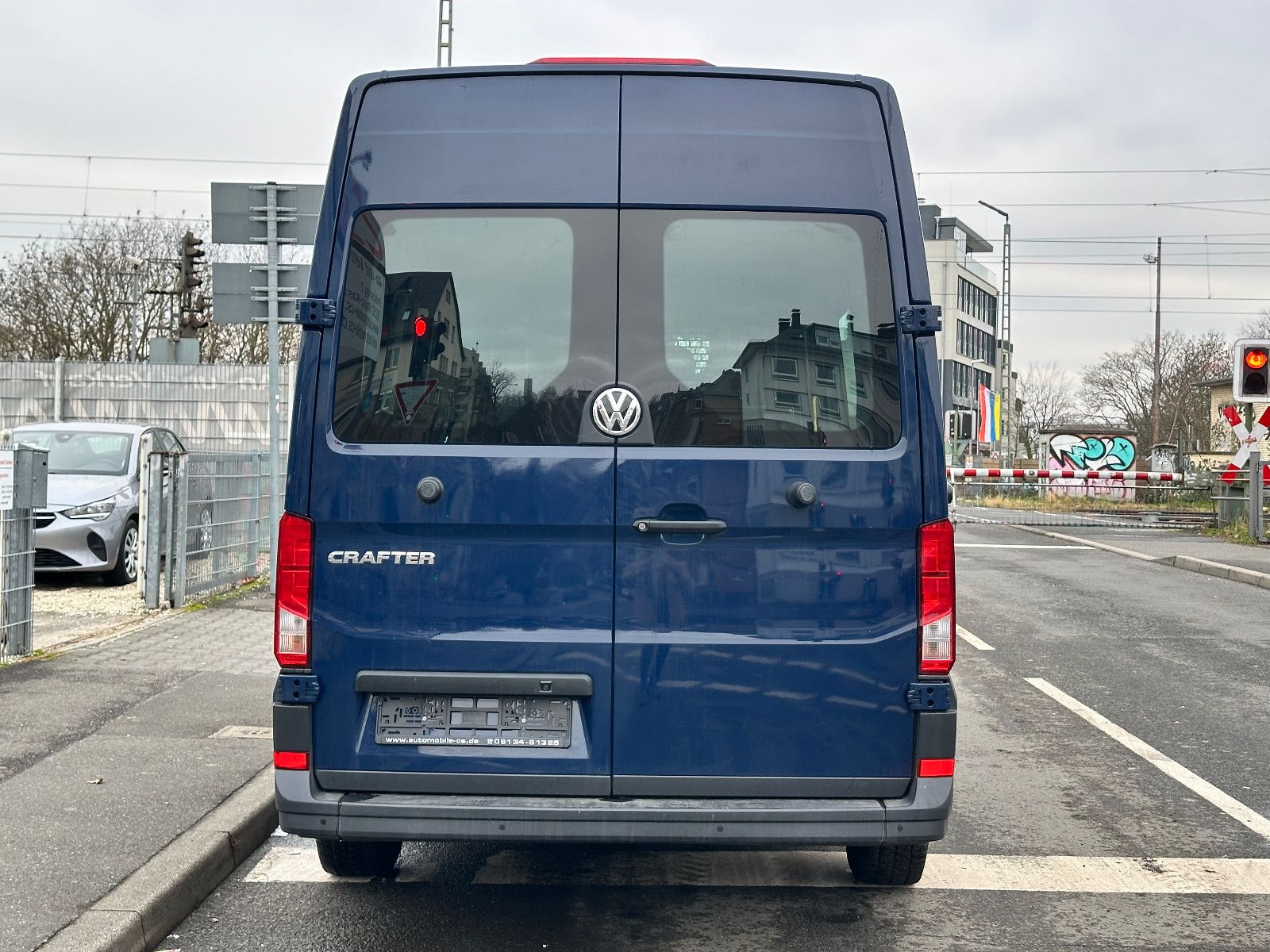 Fahrzeugabbildung Volkswagen CRAFTER KASTEN M.2021 35 MITTELLANG HOCHDACH RWD