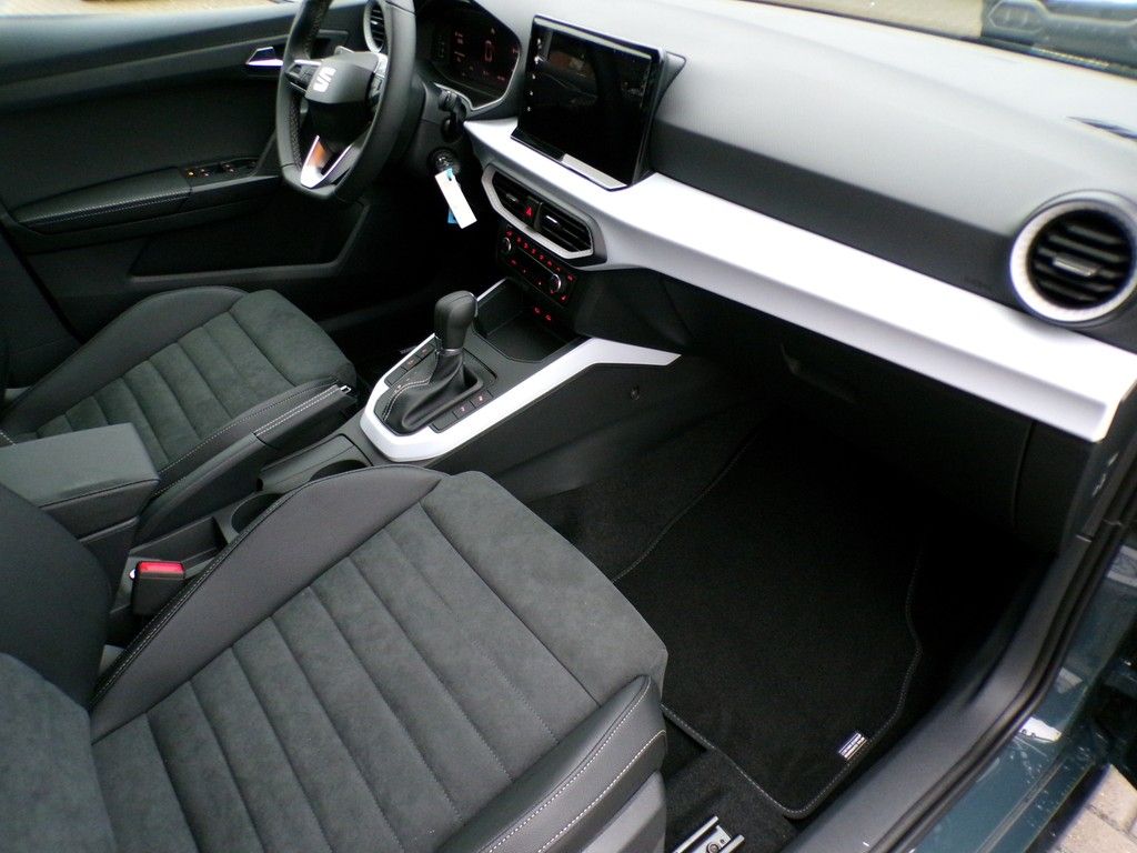 Fahrzeugabbildung SEAT ARONA 1,0 TSI Road Edition