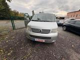 Volkswagen T5 Transporter Bus Multivan 4Motion - gebrauchte VW T5 Transporter aus dem Jahr 2005