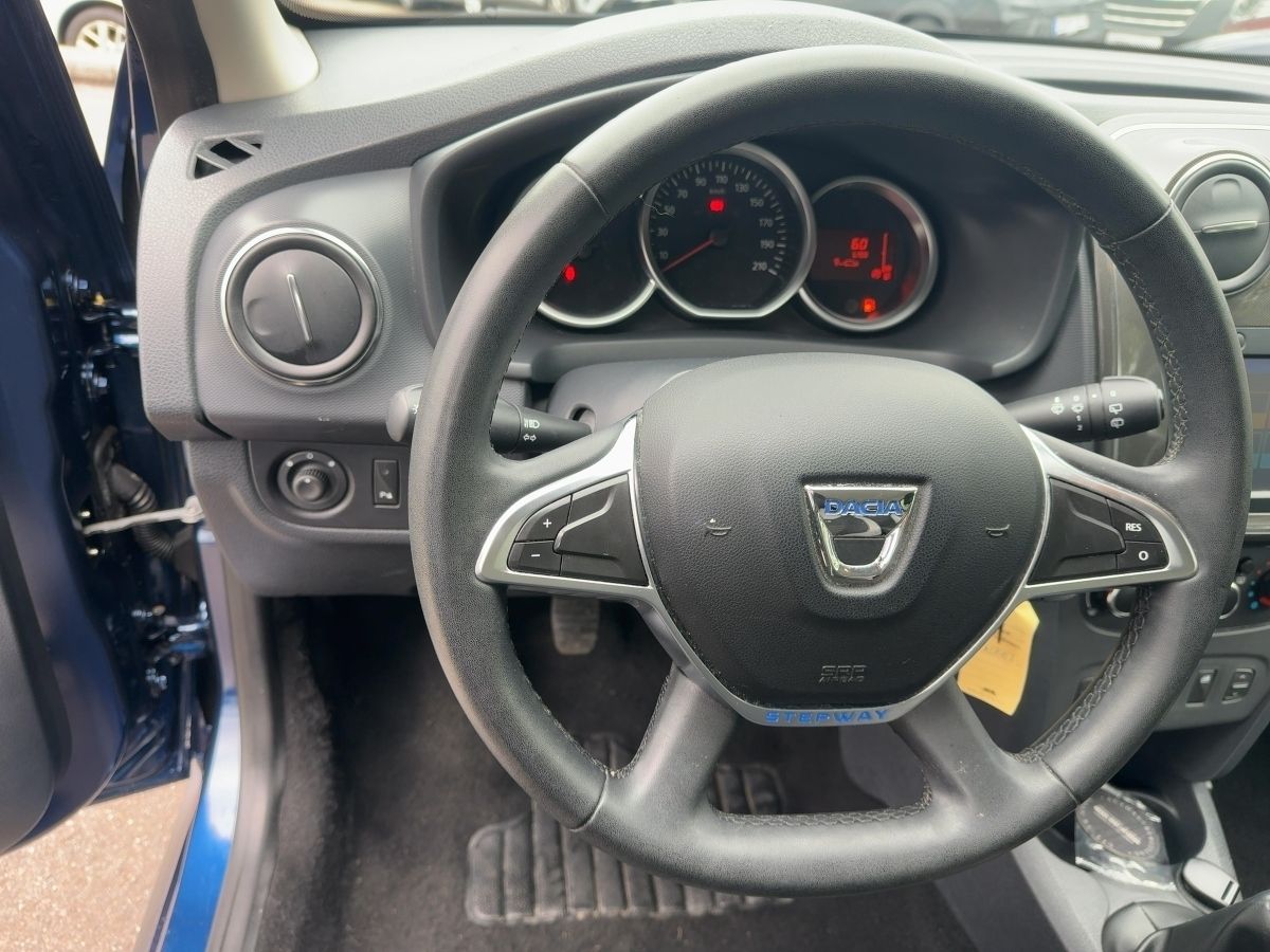 Fahrzeugabbildung Dacia Sandero Stepway Prestige TCe 90