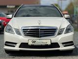 Mercedes-Benz E 550 V8 BiTurbo AMG PANO LEDER NAVI H&K TOP! - Mercedes-Benz E550