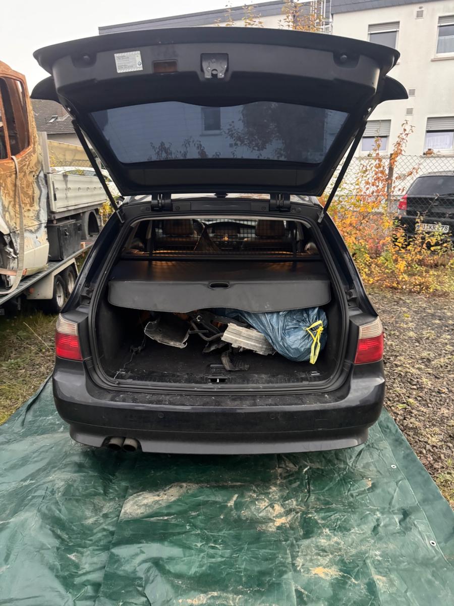 BMW 525 2005 — photo 11