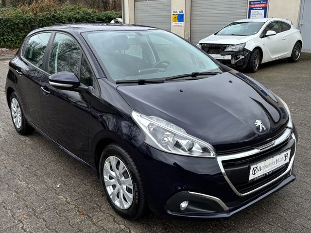 Peugeot 208 Active *WENIG-KM,GEPLFEGT,PDC*