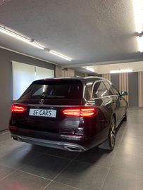 Mercedes E 200 - 7
