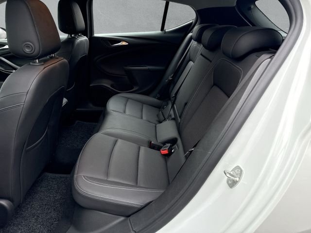 Astra Bus. Elegance 1.2 Turbo NAVI LEDER LED KEY