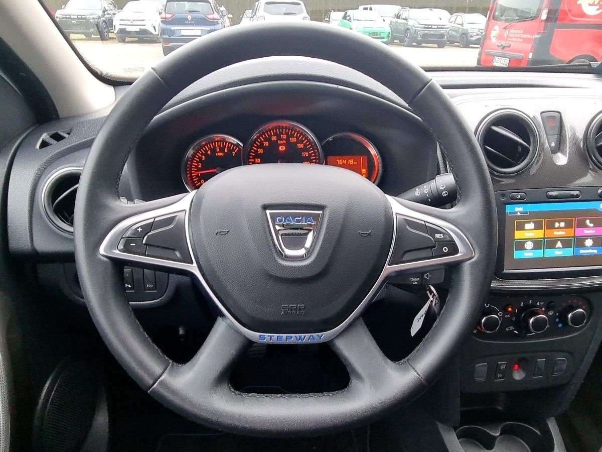 Fahrzeugabbildung Dacia Sandero Stepway Prestige TCe 100