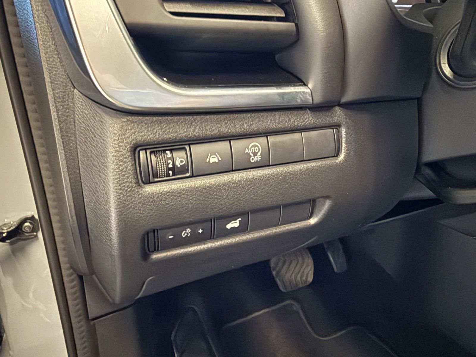 Fahrzeugabbildung Nissan Qashqai N-Con.AT Allrad,Winter-,Business-P.