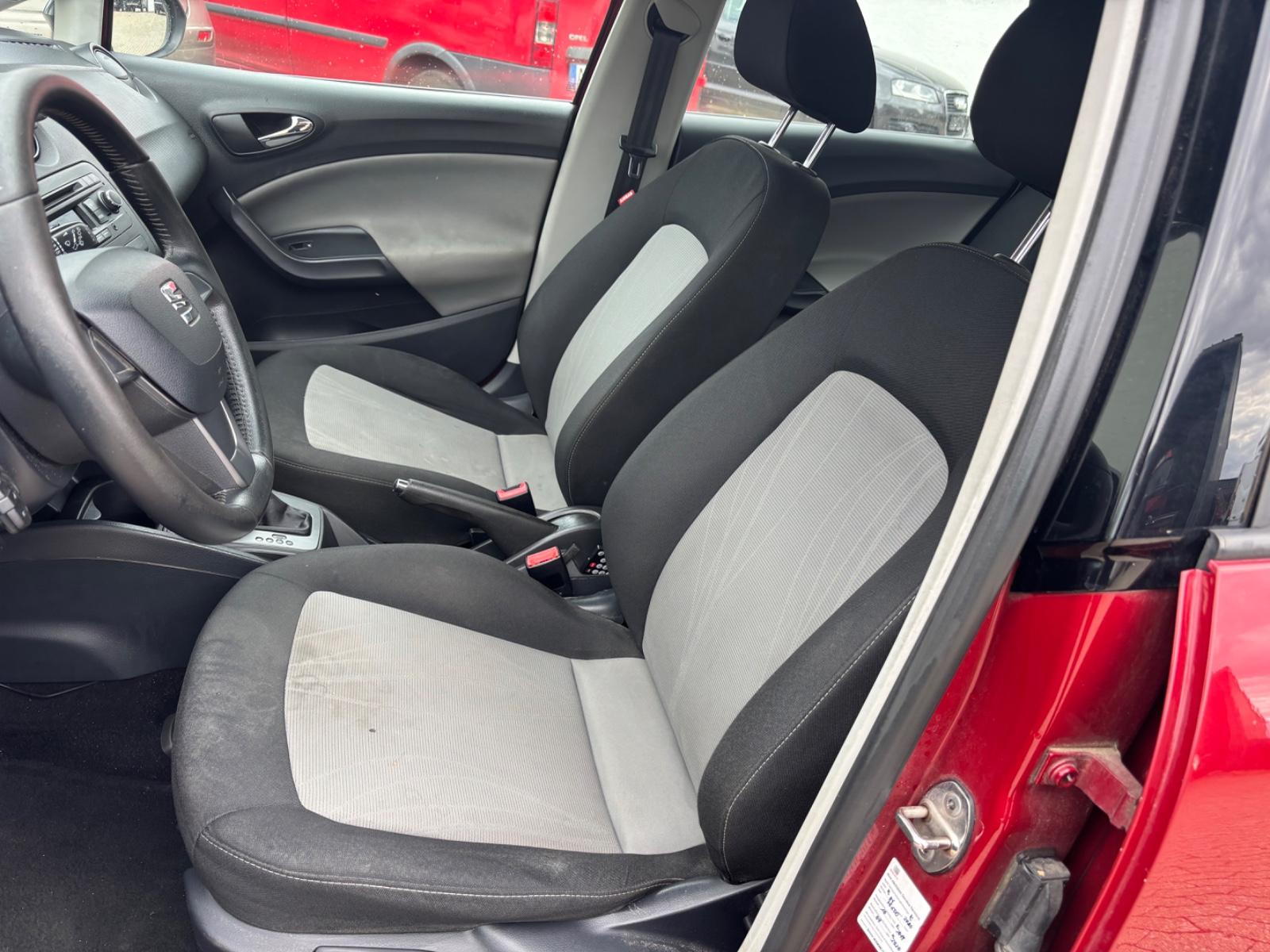 Seat Ibiza 2014 — photo 8