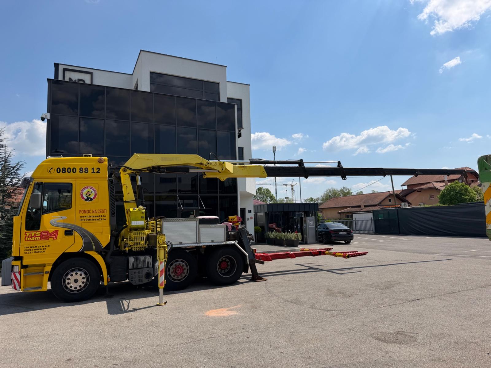 Iveco EUROSTAR 6X2 MIT KRAN UND ZACKLIFT BRILE LKW&BUS