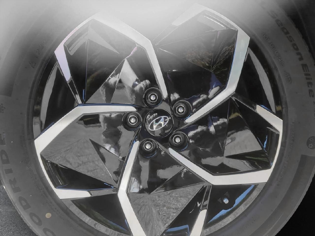 Fahrzeugabbildung Hyundai Dynamiq Elektro