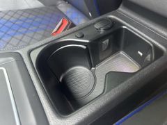 VW Golf R Variant 4Motion 320 PS  IQ.Light