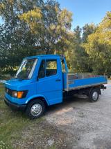 Mercedes-Benz 207d Bremer t1 - Mercedes-Benz 207d