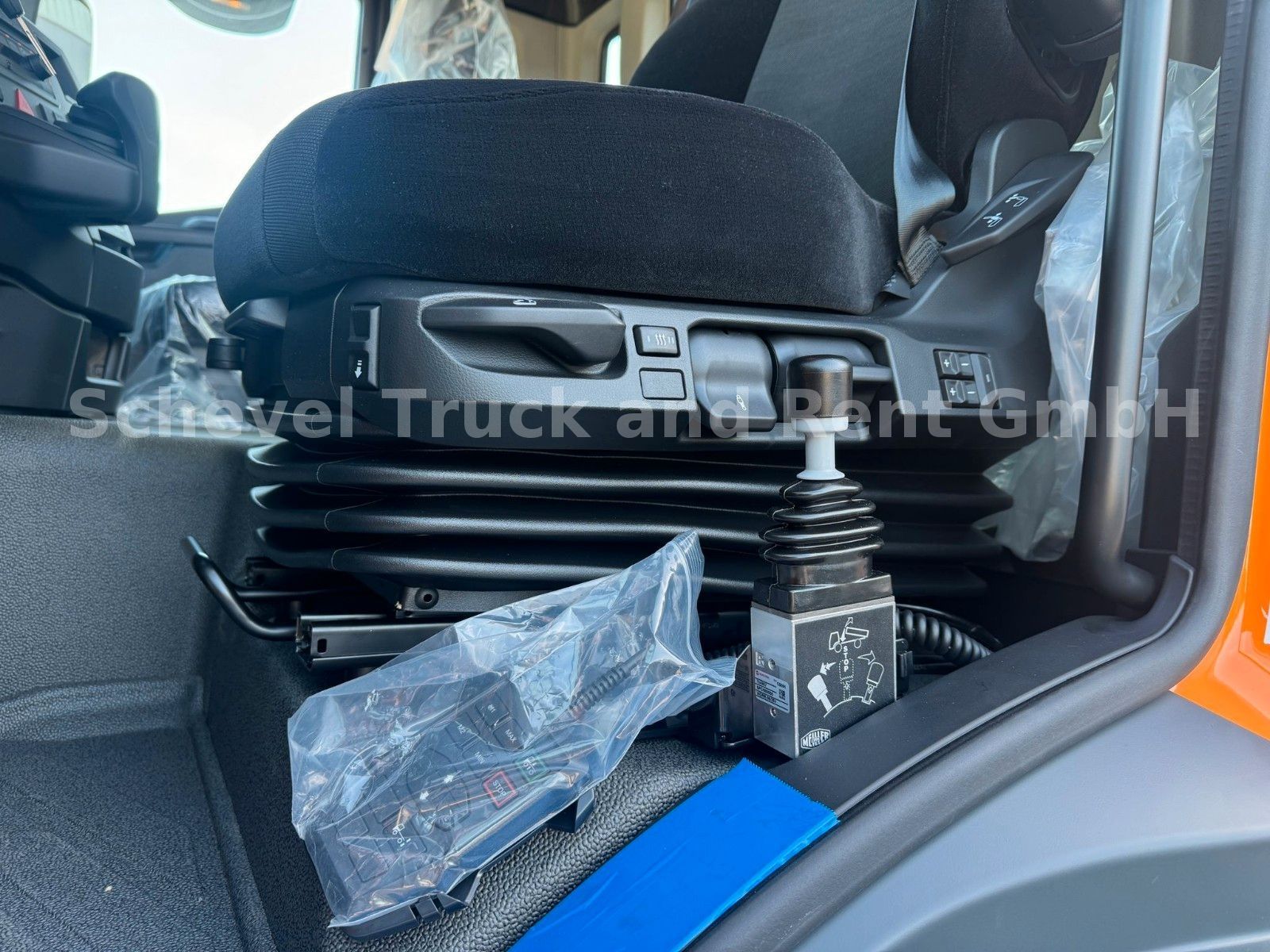 Fahrzeugabbildung MAN TGS 18.520 BL SA 4x4 mit Hydraulikvortbere* AhK