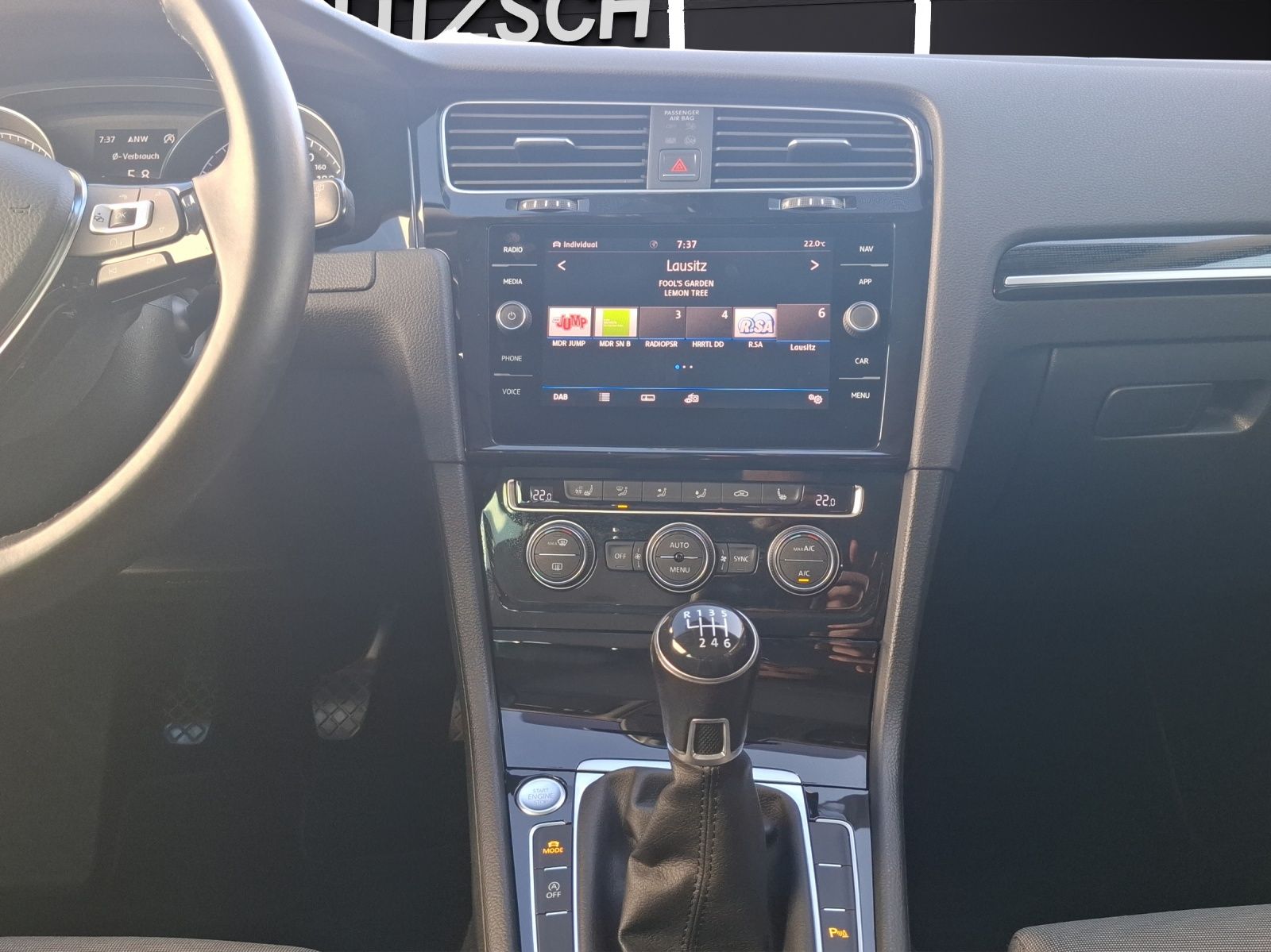 Fahrzeugabbildung Volkswagen Golf VII TSI Higline LED AHK Navi Pano ACC RFK S