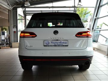 Volkswagen Touareg - 5