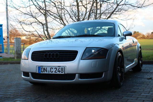 Audi TT Coupe 1.8T quattro LEDER SHZ NAVI XENON