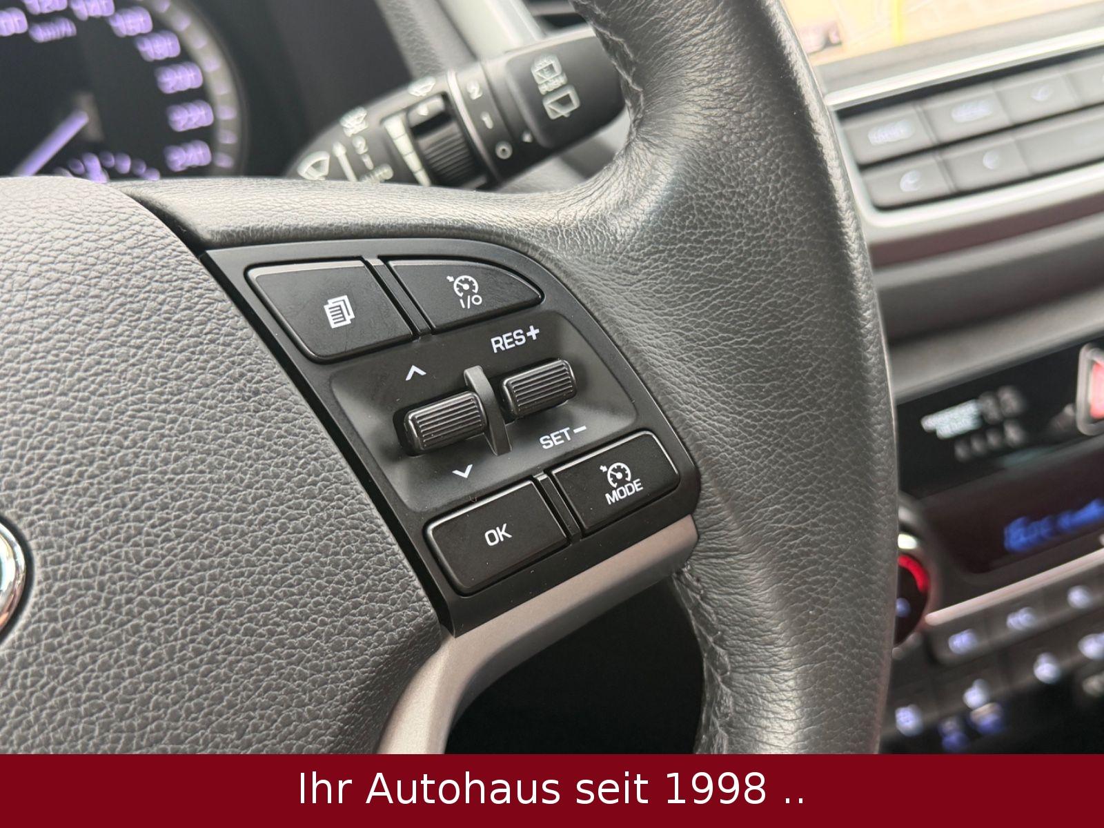 Hyundai Tucson 1.7 CRDi Premium Aut. *LED/AHK/CAM/LEDER*