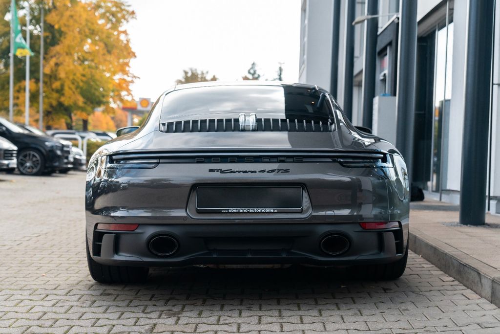 Porsche 992 Carrera 4 GTS/ MATRIX/ 18-WEGE/ LIFT/ BOSE Porsche 992 Carrera 4 GTS/ MATRIX/ 18-WEGE/ LIFT/ BOSE