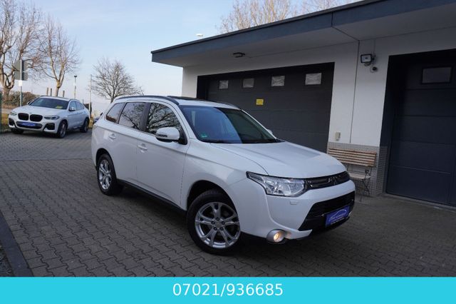 Mitsubishi Outlander ClearTec 2.2 Di-D Instyle 4WD LEDER+7S