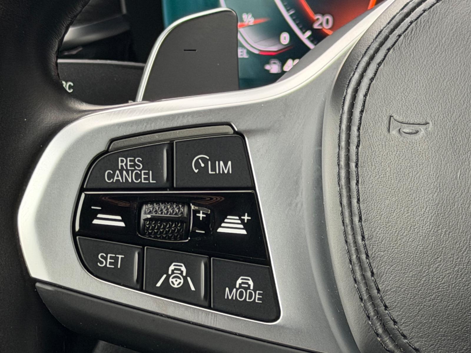 BMW 520dA xD*ACC*M SPORT*PANO*LASER*KAM*HEAD UP*KEY*
